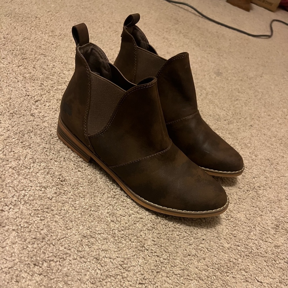 women booties size 9.5